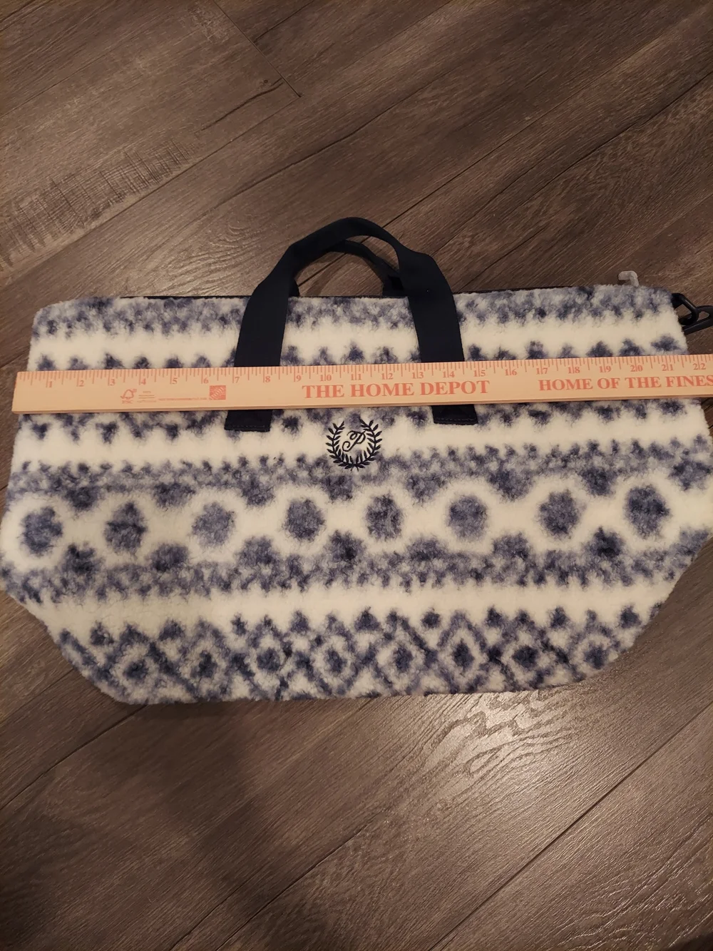 NWT Victoria's Secret PINK Cozy Plush Weekender Bag - Fair Isle Sherpa - Picture 4 of 7